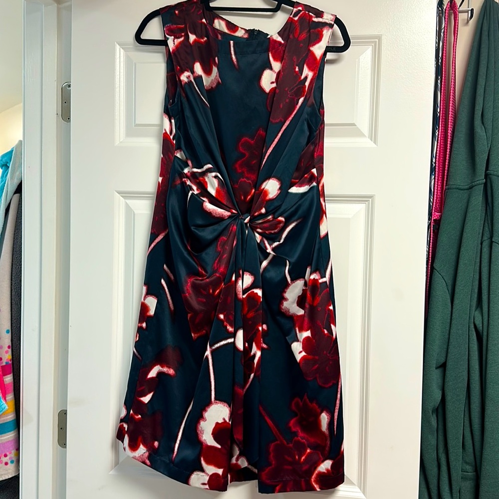 Ann Taylor floral tie front dress size 6
